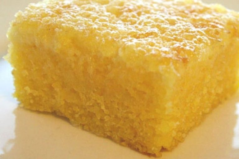 Bolo de Fubá Cremoso - Sua Cozinha Fácil