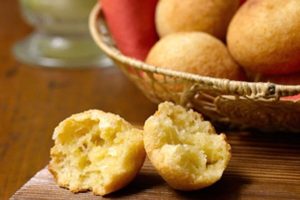 Pão de Queijo Fácil e Rápido - Sua Cozinha Fácil